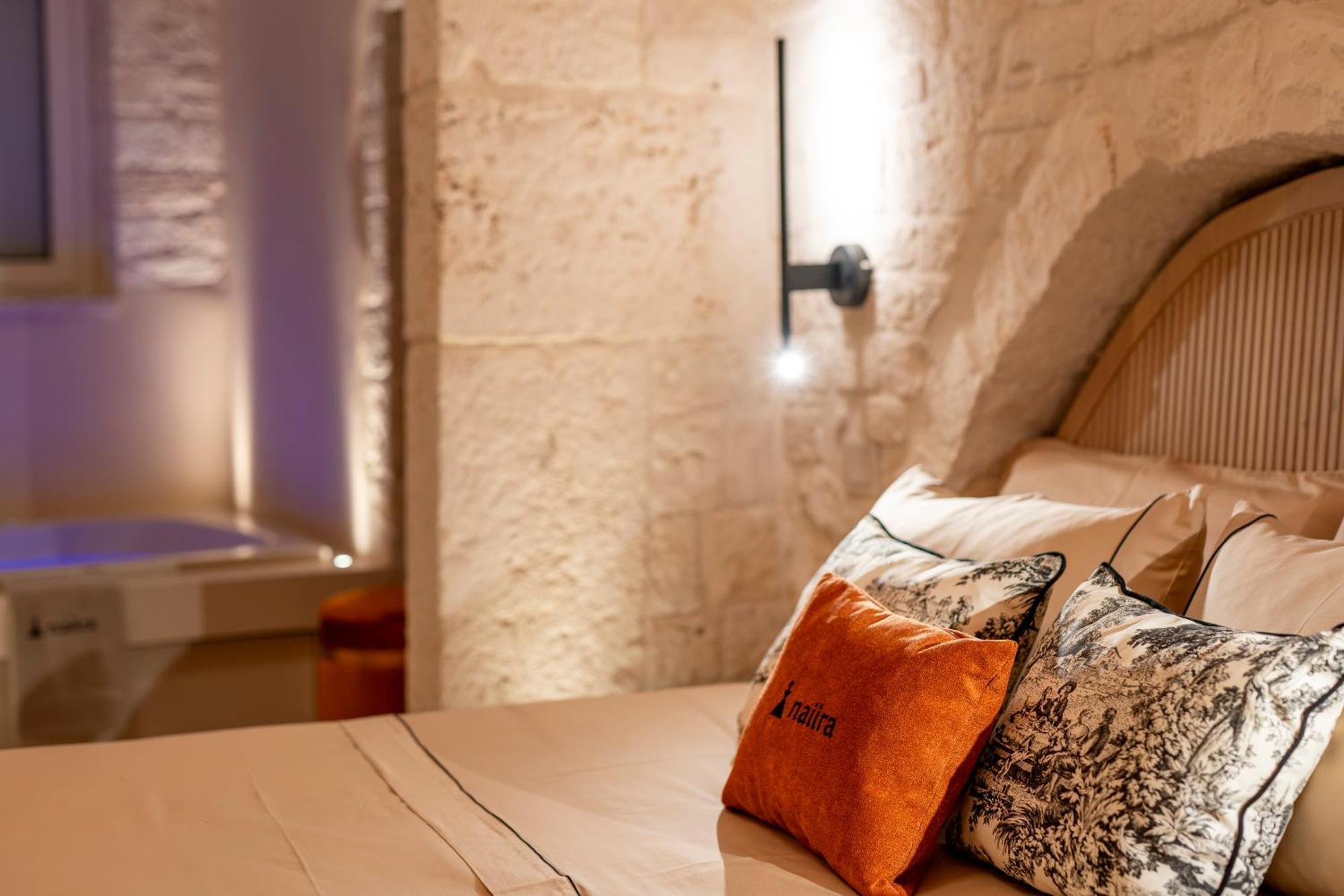 דירות אלברובלו Naiira Luxury Trullo - Jacuzzi And Patio מראה חיצוני תמונה