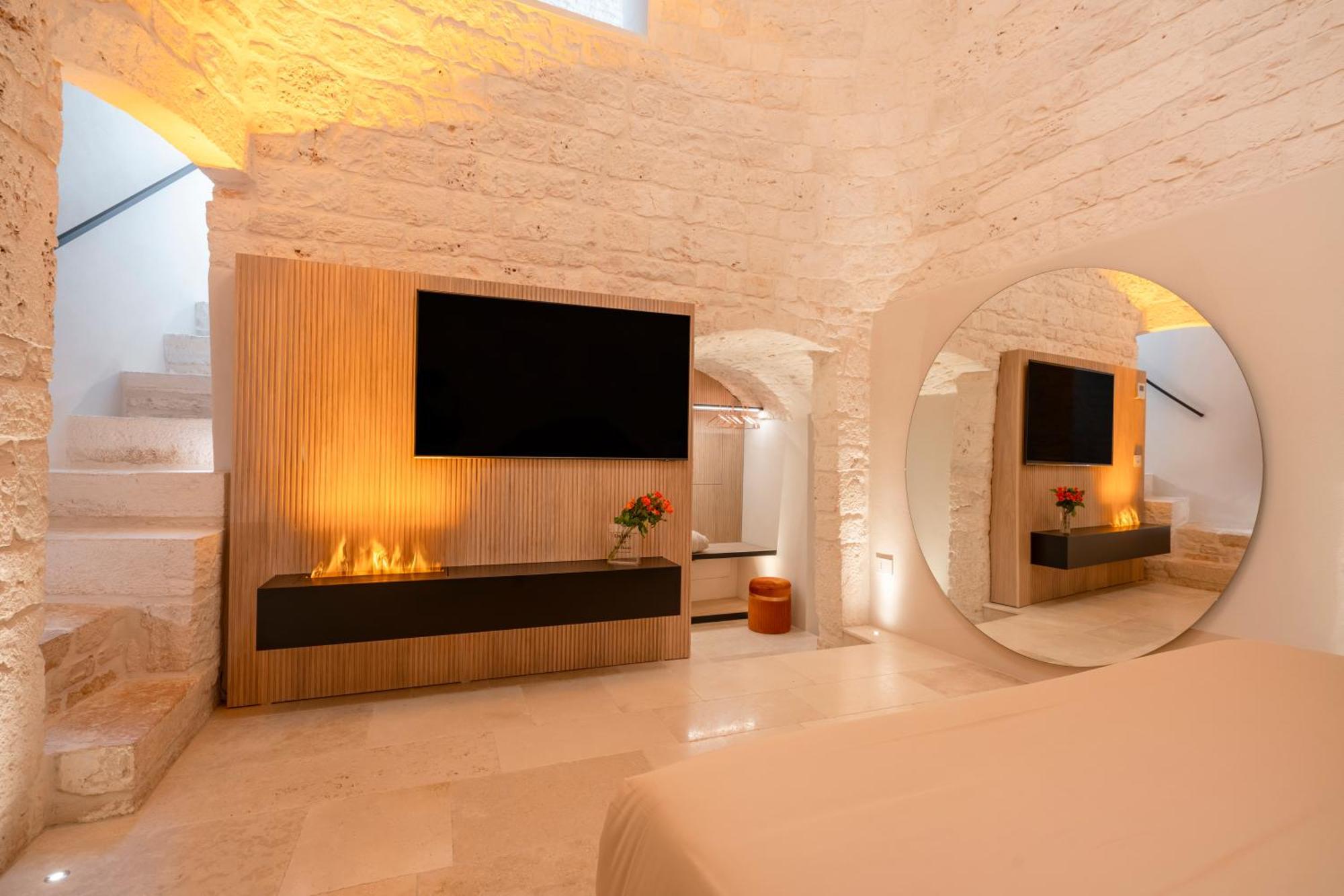דירות אלברובלו Naiira Luxury Trullo - Jacuzzi And Patio מראה חיצוני תמונה