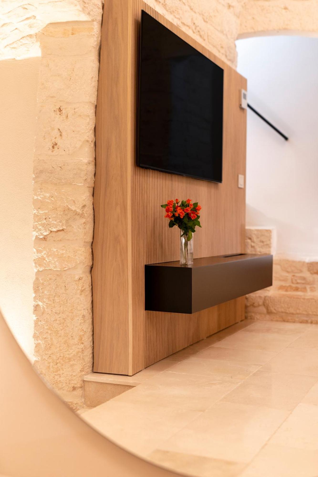 דירות אלברובלו Naiira Luxury Trullo - Jacuzzi And Patio מראה חיצוני תמונה