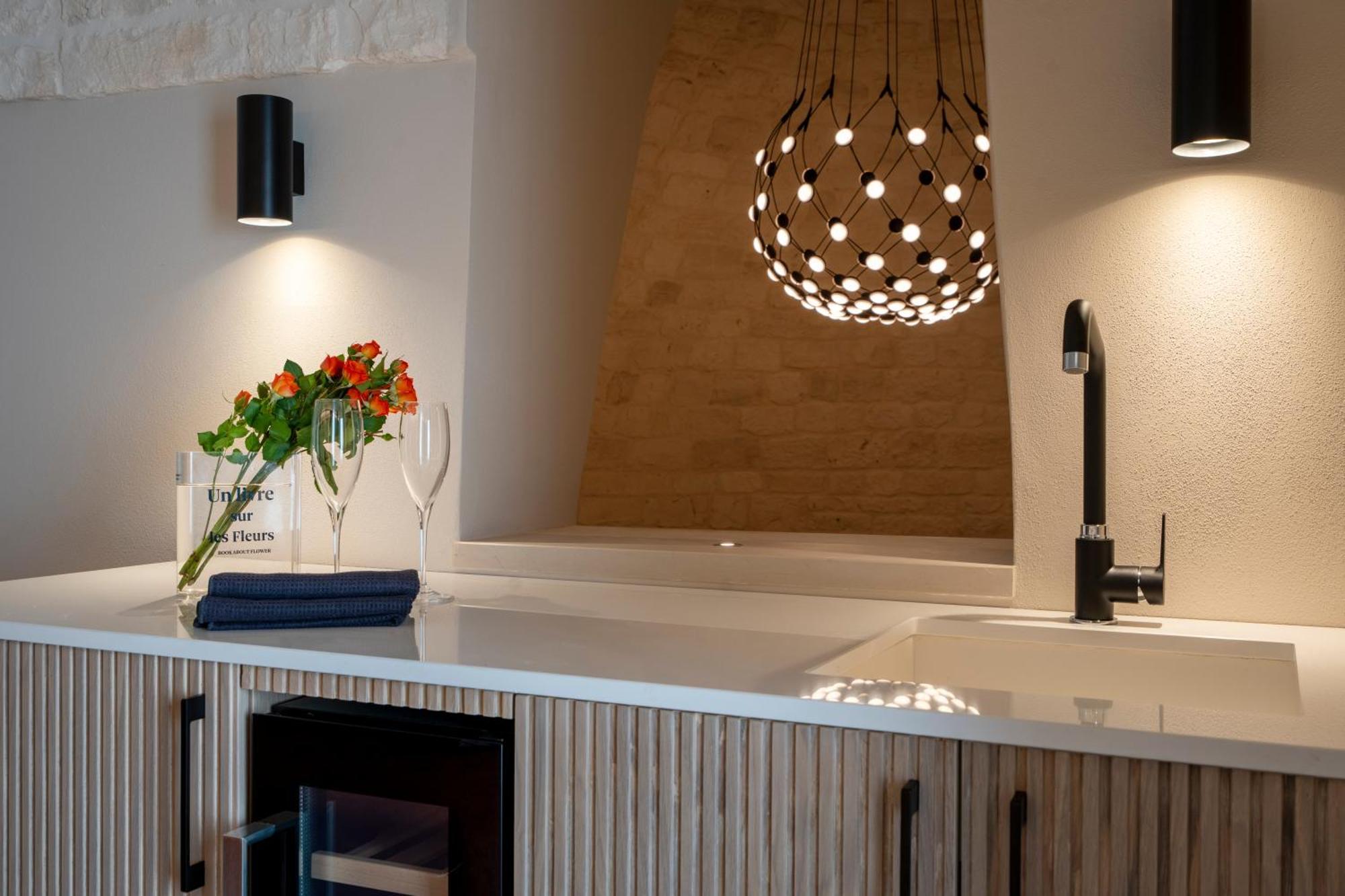 דירות אלברובלו Naiira Luxury Trullo - Jacuzzi And Patio מראה חיצוני תמונה